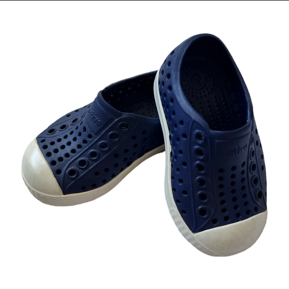 Native Boys Blue Shoes Size C5⭐️